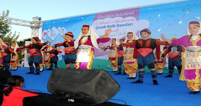 6 Ülkenin Çocukları Seferihisar’da