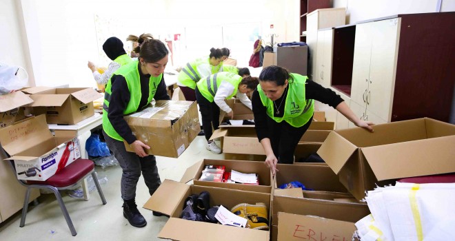 Bayraklı Belediyesi depremzedelere kucak açtı