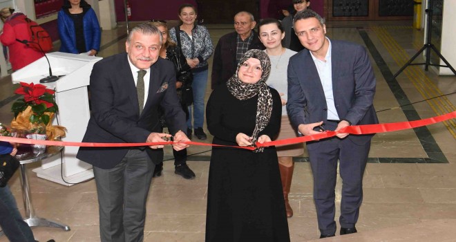 Bornova Belediyesi kursiyerinden ilk sergi