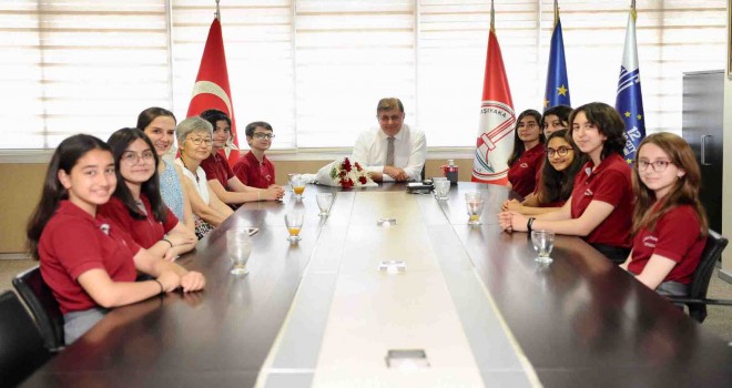 Karşıyaka'nın plastik avcıları