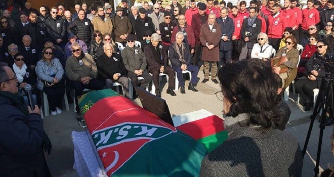 Dr. Bülent Zeren için Karşıyaka Yelken'de tören yapıldı