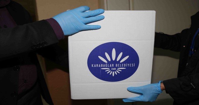 Karabağlar Belediyesi kahvehane esnafının da yanında