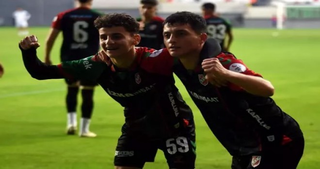 Karşıyaka'da Adem'e Milli Takım yolu gözüktü