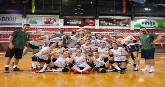 Karşıyakalı Yıldız  Kızlar, Galatasaray'a kaybetti