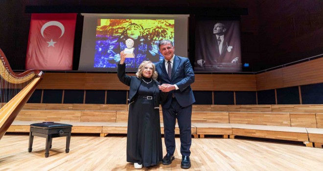 Başkan Tugay: Kültürün, sanatın, bilimin ve emeğin yanında olmayı sürdüreceğiz