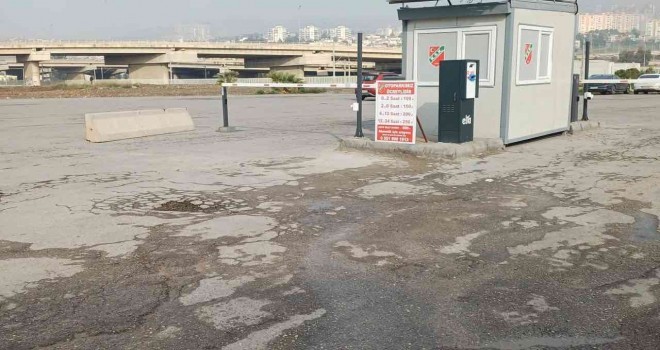 Kaf Kaf, minibüsçülerle karşı karşıya kaldı