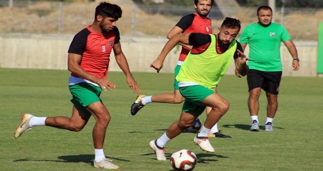 Karşıyaka, galibiyetle tanışmak istiyor