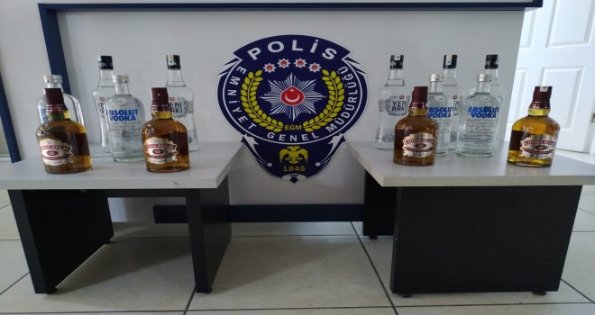 Foça'da kaçak içki operasyonu