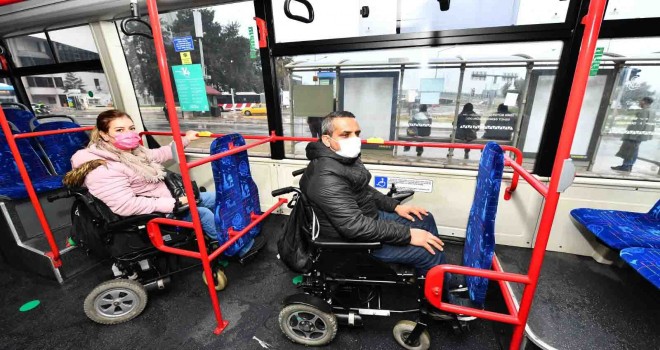 ESHOT otobüslerine tekerlekli sandalye ayarı