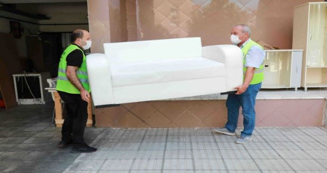Bayraklı'da 185 ailenin ev eşyası yenilendi