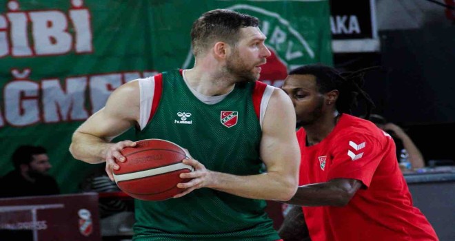 Karşıyaka potada Denizli deplasmanında