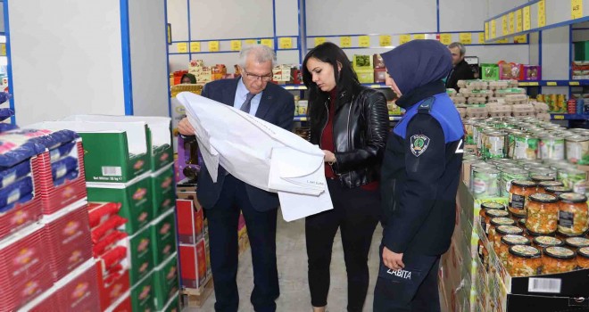 Ödemiş Belediyesi’nden zincir market şubelerinde kolon denetimi