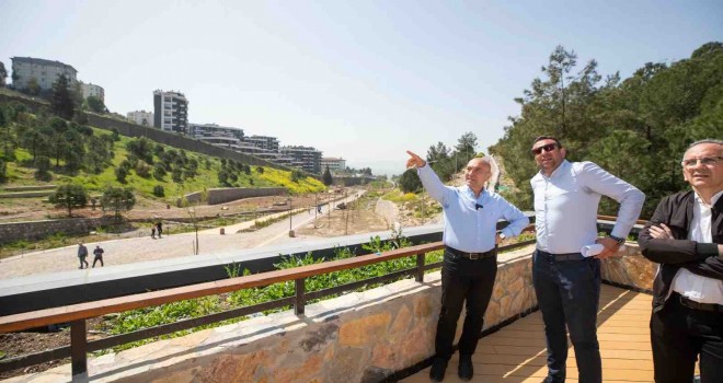 Başkan Soyer son mesai gününde Portakal Vadisi’ni ziyaret etti