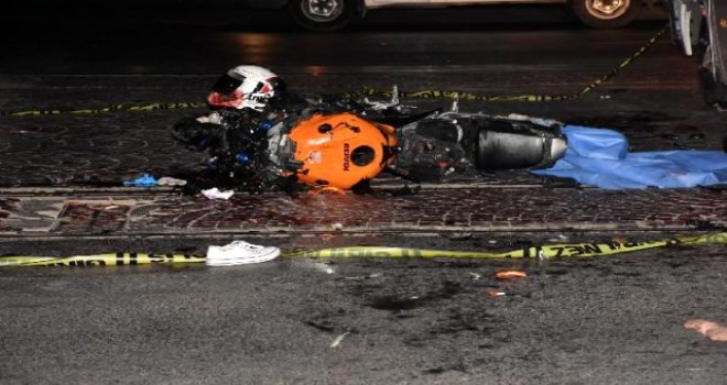 Karşıyaka'daki kazada motosikletli hayatını kaybetti