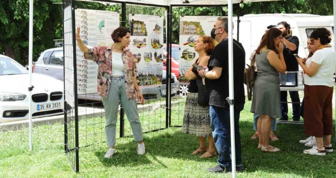 Karşıyaka'da park için kararı vatandaş verdi