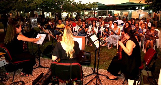 Karşıyaka’da sanat sokağa taşındı