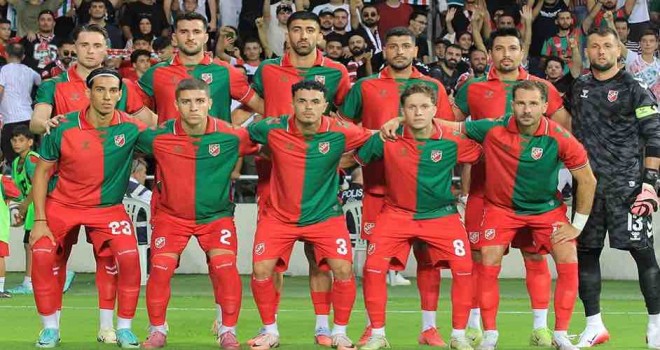 Karşıyaka gençleşti...