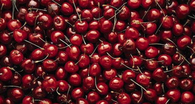 8 LİRALIK KİRAZ; 45 KURUŞA DÜŞTÜ