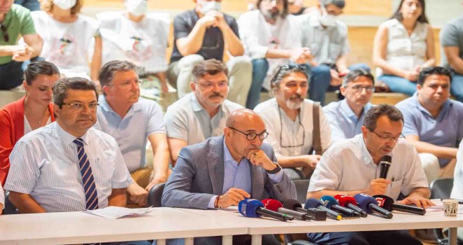 Savaş gemisinin söküm işlemine tepkiler büyüyor