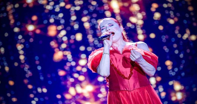 İEF Çim Konserleri Candan Erçetin ile başladı