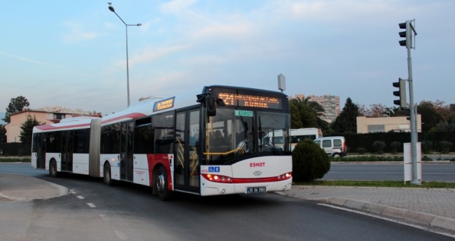 121 numaralı otobüs kalkıyor...