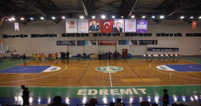 Karşıyaka Çarşı Koleji maça çıkmadı