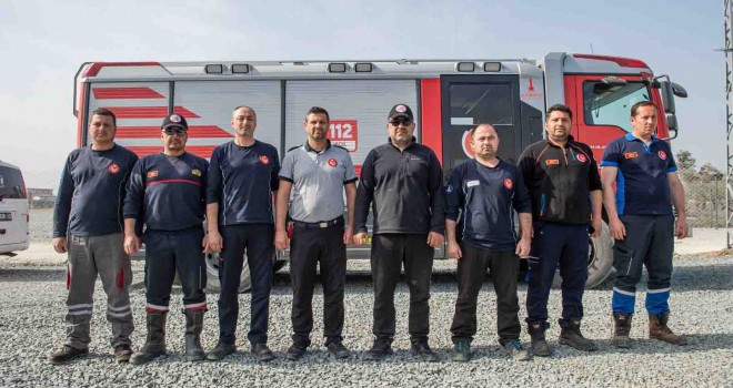 İzmir İtfaiyesi Hatay’da gece gündüz çalışıyor