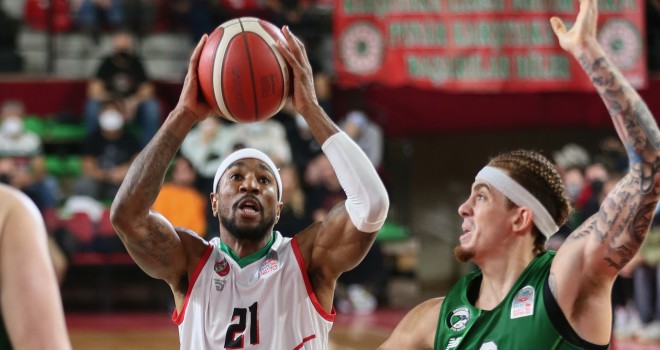 Pınar Karşıyaka yeni yıla mağlubiyetle başladı