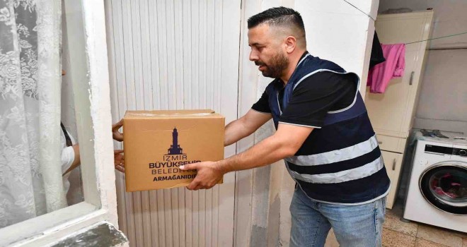 İzmir Büyükşehir’den bayram için gıda kolisi desteği