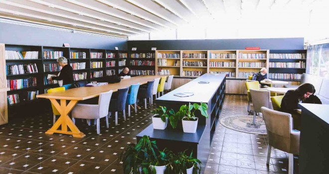 Bayraklı’da kitap kafelerin sayısı artıyor