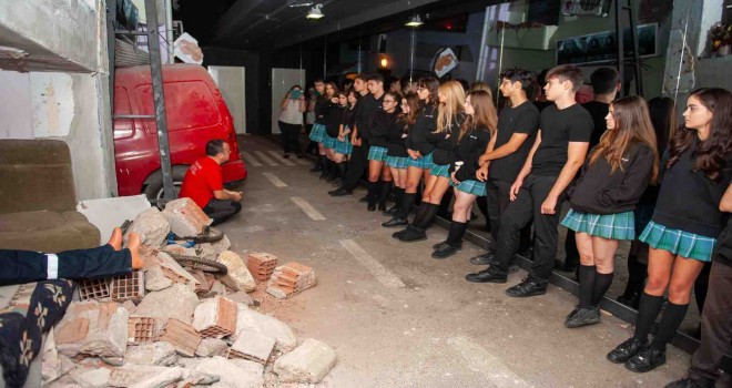Karşıyaka'da gençlere farkındalık eğitimi