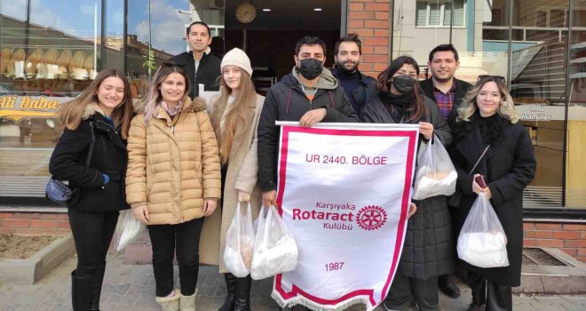 Karşıyaka Rotaract Kulübü'nden ''Askıda Karakılçık Ekmek'' projesi