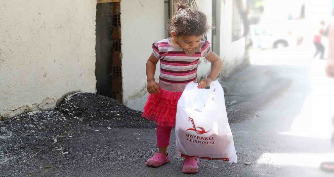 Başkan Sandal'dan çocuklara bayram sürprizi