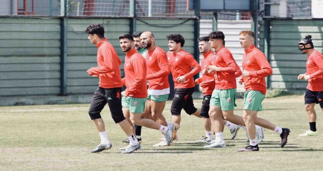 Karşıyaka'da şok: 10 futbolcu ihtar çekti