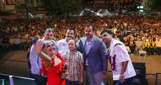 Kınık Hasat Festivali coşkuyla başladı