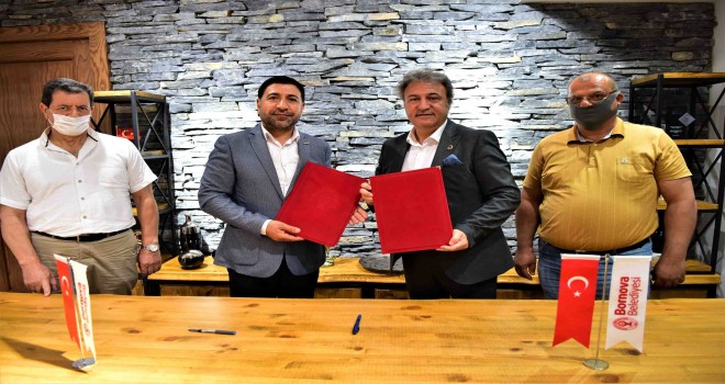 Bornova'da istihdama imza