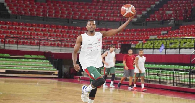 Pınar Karşıyaka'da McCollum takıma katıldı