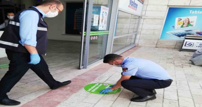 İzmir’de açılan AVM’ler kurallara uydu