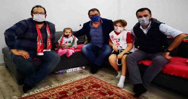 Turgay Büyükkarcı'dan minik Ayda'ya ziyaret