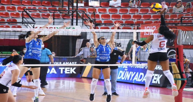 Karşıyaka lidere teslim oldu