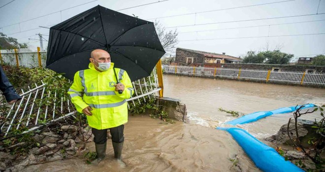 Başkan Soyer çalışmaları yerinde inceledi