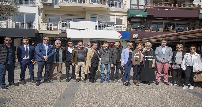 İki yakanın kadın başkan adaylarının dayanışması