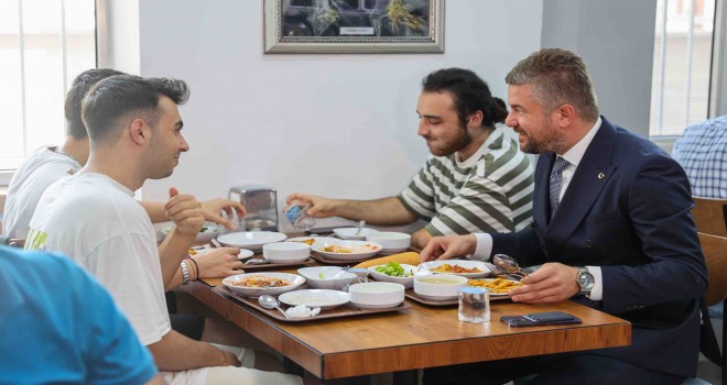 Buca Belediyesi’nden askıda yemek projesi