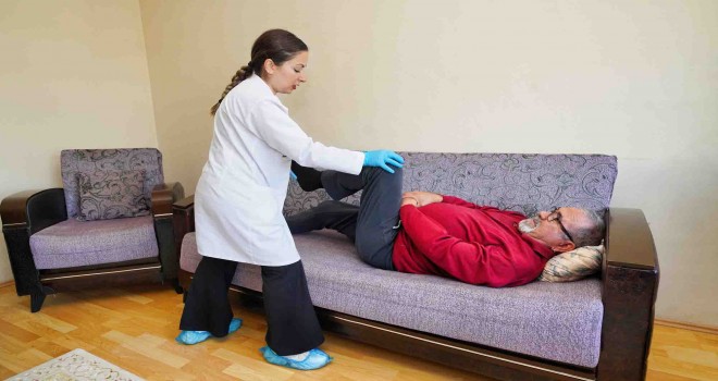 Gaziemir Belediyesi, sağlık hizmetleriyle fark yaratıyor