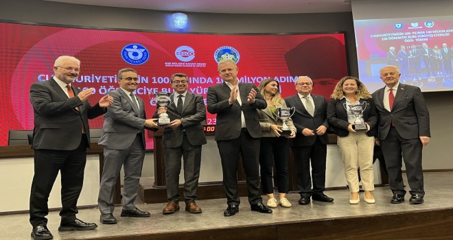 Cumhuriyetin 100. yılı için 132 milyon adım
