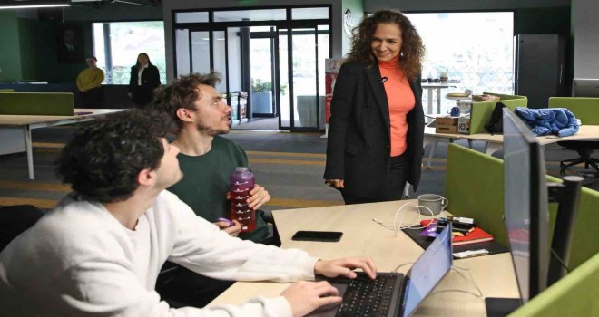 Geleceğe yön verecek fikirler Karşıyaka’da yarışıyor