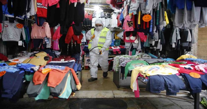 Kemeraltı esnafına dezenfeksiyon desteği