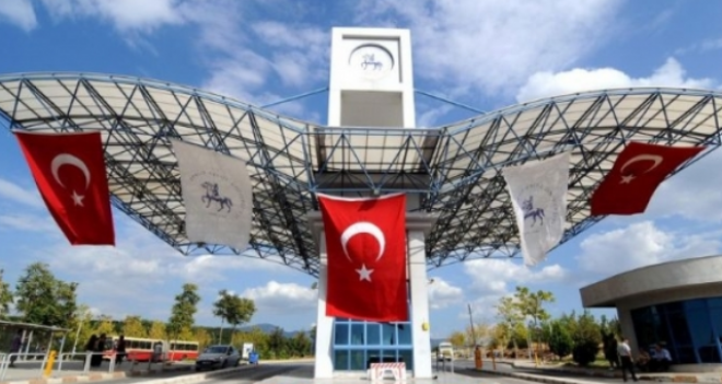 9 Eylül Üniversitesi'nde FETÖ Operasyonu: 30 Gözaltı