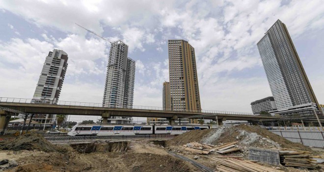 Trafiği rahatlatacak Mürselpaşa Alt Geçidi’nde kazı çalışmaları başladı