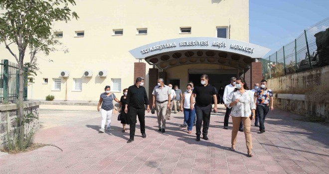 Karşıyaka’nın arşivi dijital ortama taşınıyor